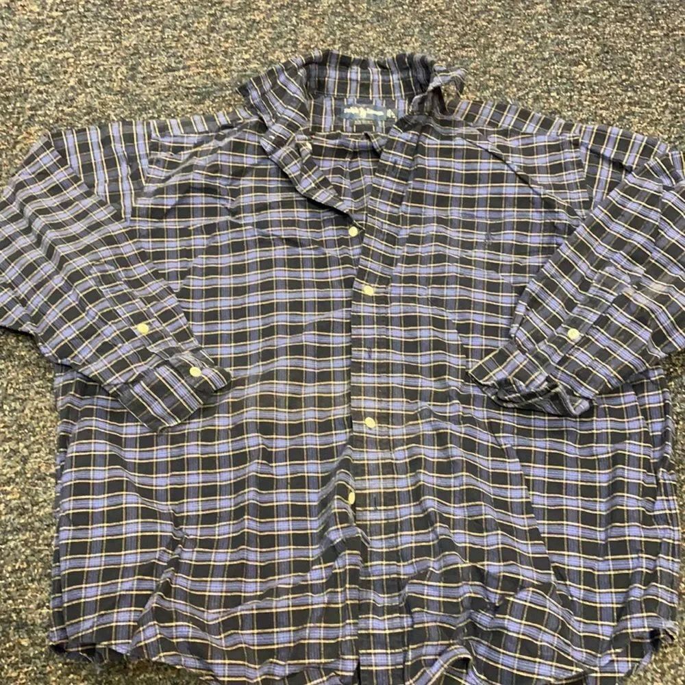Ralph Lauren Blue Checkered Button Down sz. L
